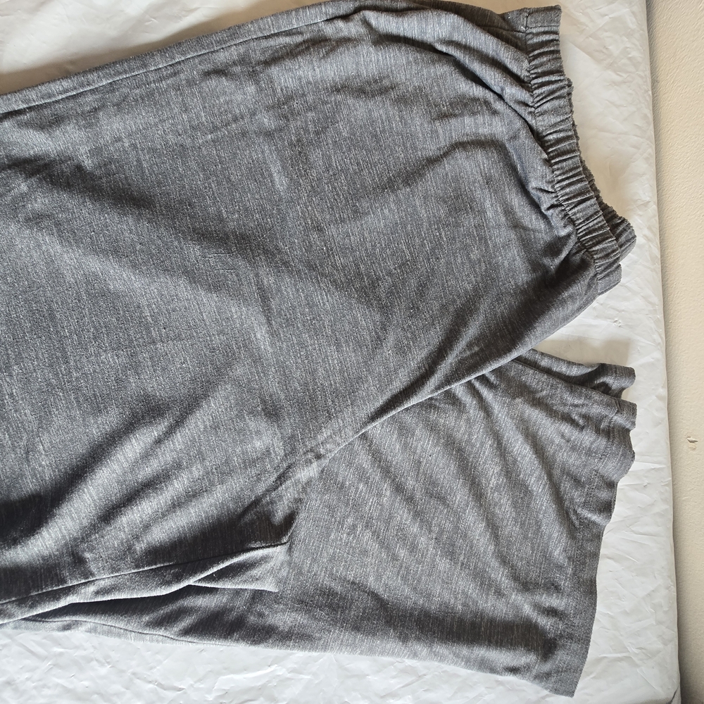 Gray Womans Pants Stretch Size 20 , W 22 , L 42,  In 29
